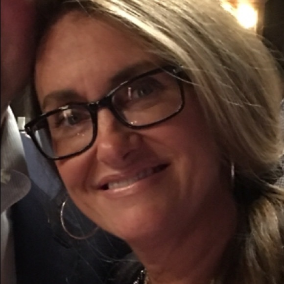 Meet your Posher, Janet - Picture 1 of 1